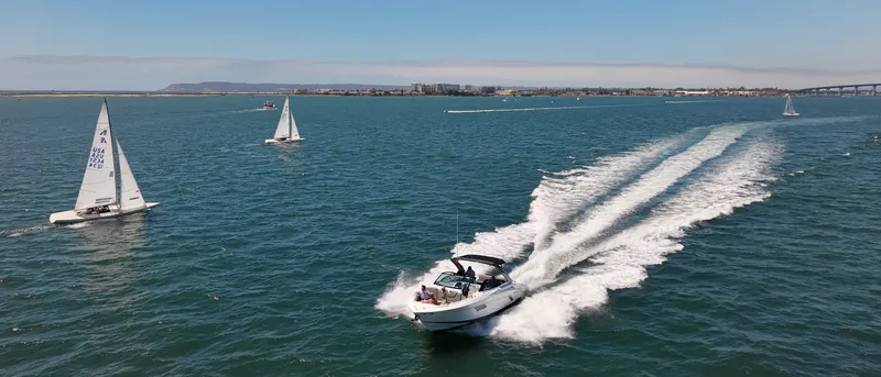 Slide: The Image of Cruisers 338 SOUTH BEACH 2019 - 6