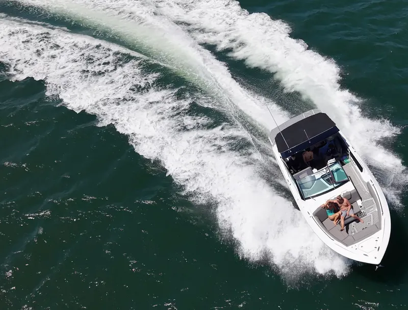 Slide: The Image of Cruisers 338 SOUTH BEACH 2019 - 5