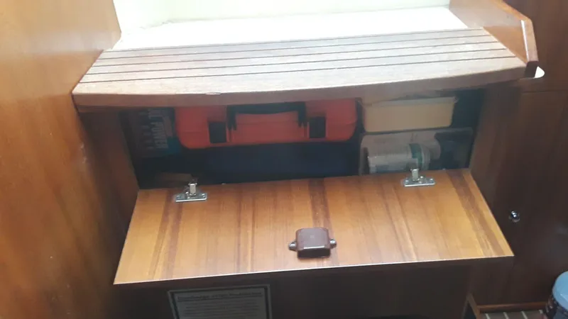 Slide: The Image of Storage above diesel - 38