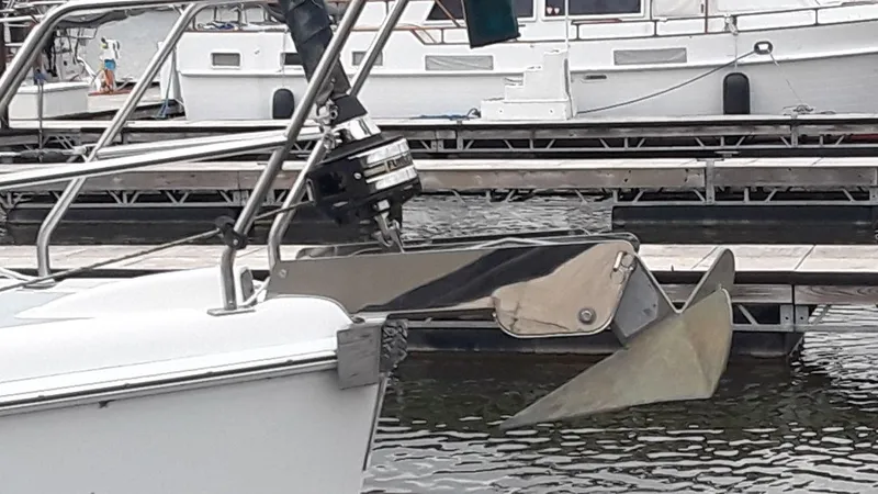 Slide: The Image of Plow anchor with roller - 9