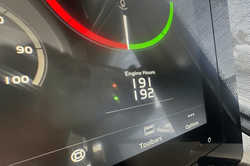 Slide: The Image of Tiara EX 60 2025 - 76