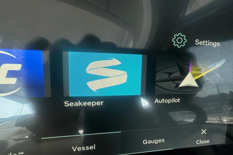 Slide: The Image of Tiara EX 60 2025 - 77