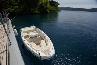 Slide: The Image of In Water Bow Viewm - 7