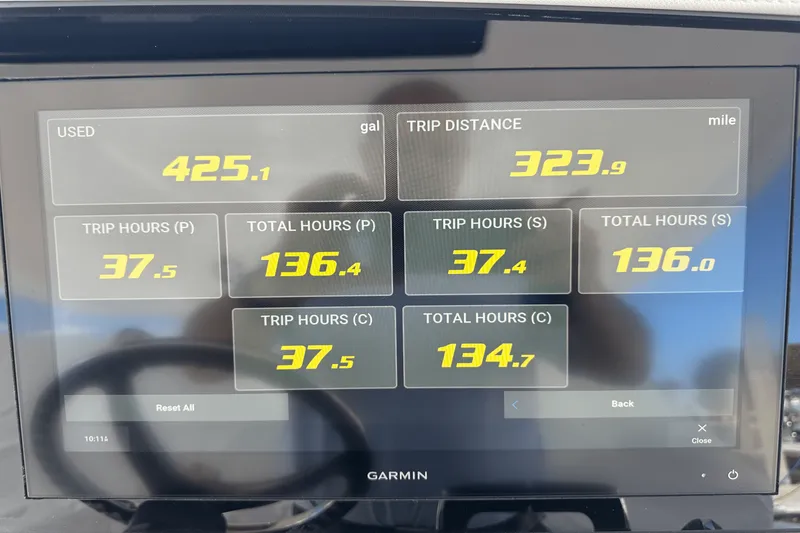 Slide: The Image of Regal 38 SAV 2022 - 9