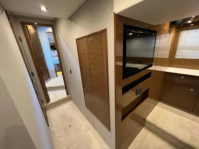 Slide: The Image of Cruisers Yachts 50 Cantius 2018 - 56