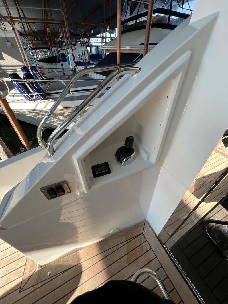 Slide: The Image of Cruisers Yachts 50 Cantius 2018 - 63