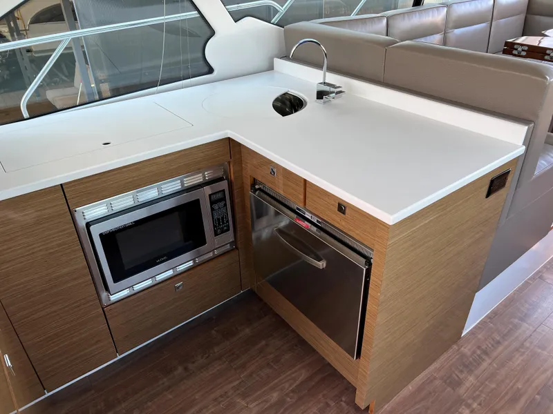 Slide: The Image of Cruisers Yachts 50 Cantius 2018 - 73