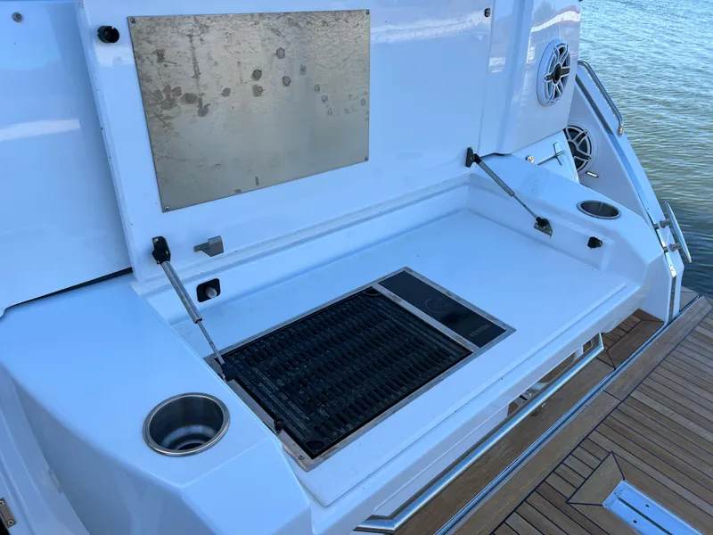 Slide: The Image of Cruisers Yachts 50 Cantius 2018 - 78