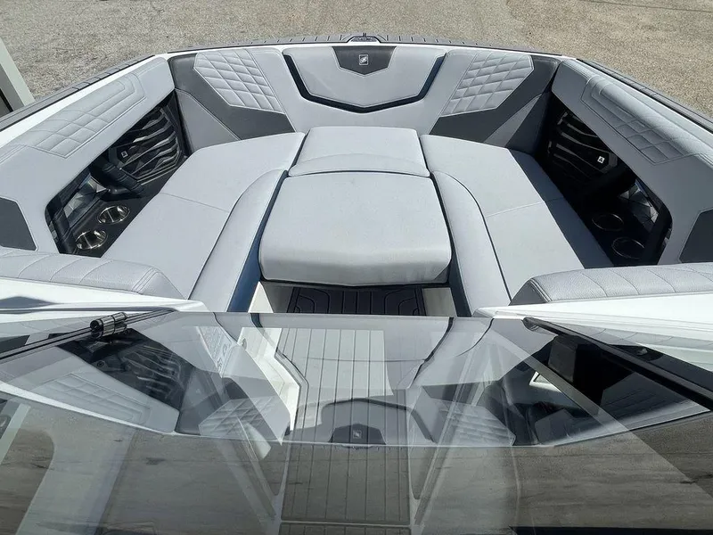 Slide: The Image of Nautique Super Air Nautique G23 2022 - 6