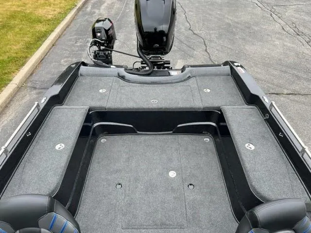 Slide: The Image of 2023 Nitro ZV21 Pro boat with spacious deck and motor. - 3