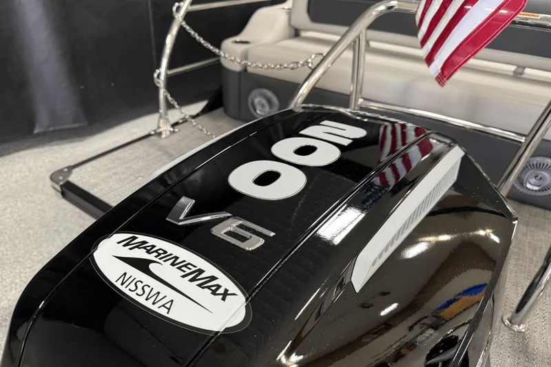 Slide: The Image of Barletta Cabrio 22 U 2026 - 15