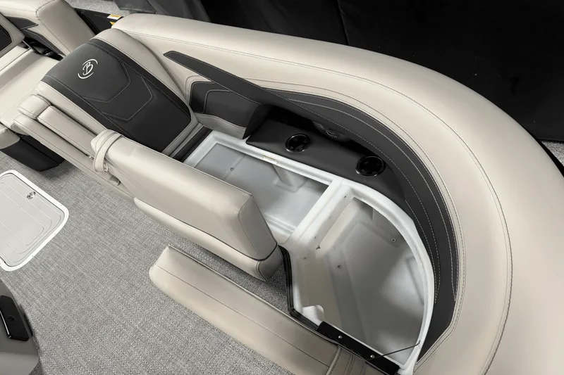Slide: The Image of Barletta Cabrio 22 U 2026 - 77