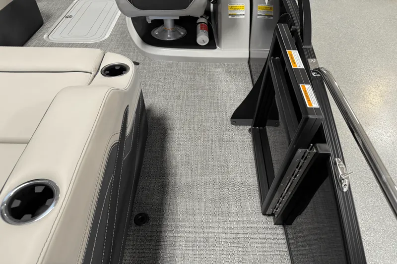 Slide: The Image of Barletta Cabrio 22 U 2026 - 38