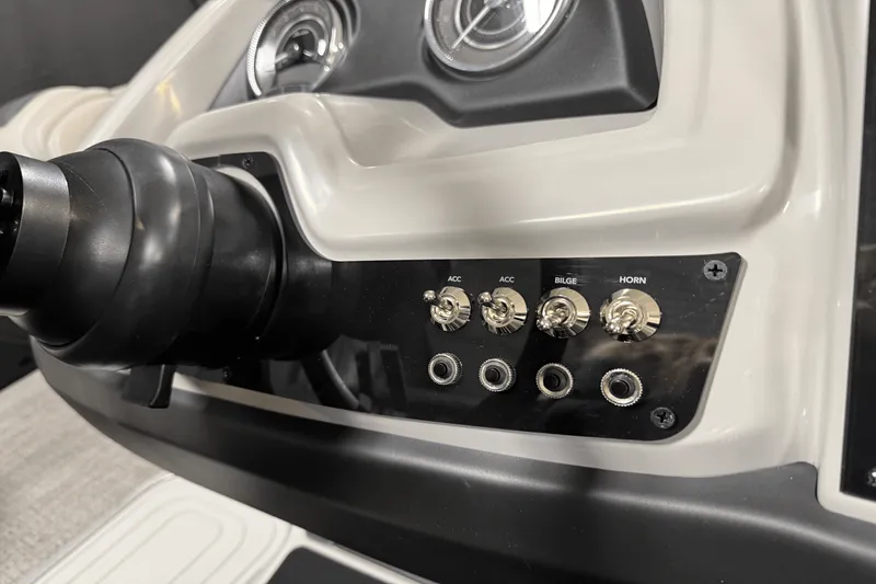 Slide: The Image of Barletta Cabrio 22 U 2026 - 62
