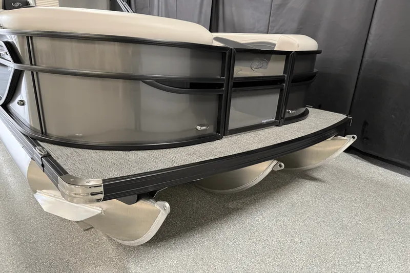 Slide: The Image of Barletta Cabrio 22 U 2026 - 4