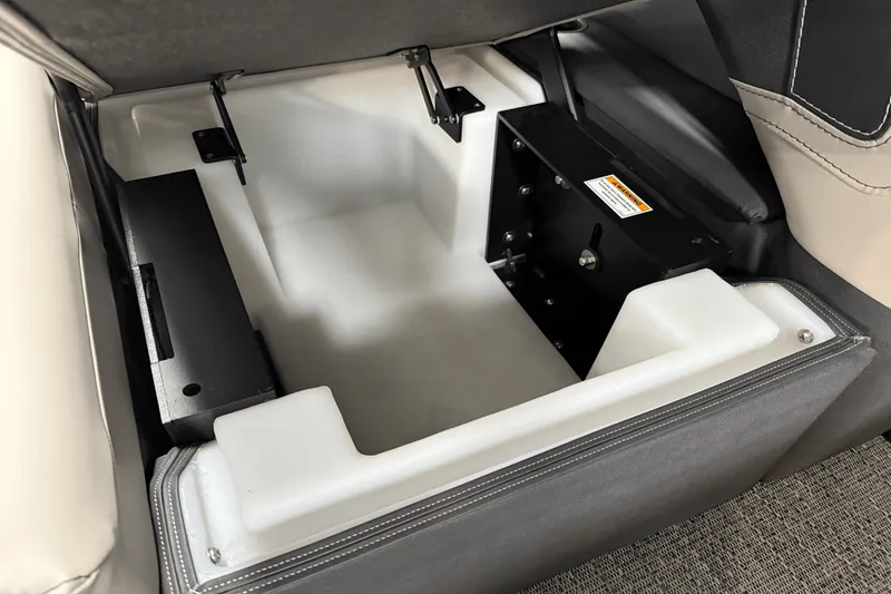 Slide: The Image of Barletta Cabrio 22 U 2026 - 40