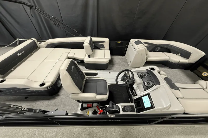Slide: The Image of Barletta Cabrio 22 U 2026 - 9