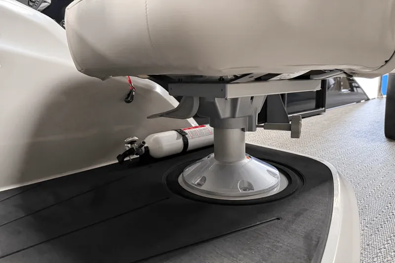 Slide: The Image of Barletta Cabrio 22 U 2026 - 55