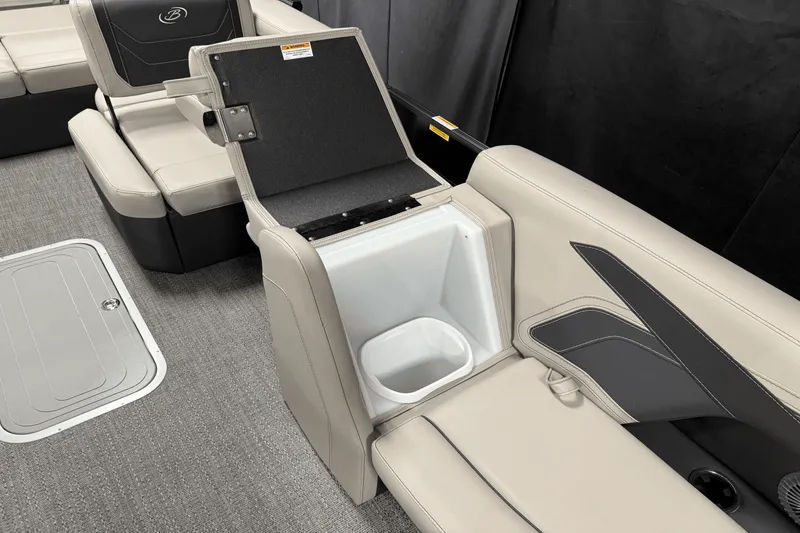 Slide: The Image of Barletta Cabrio 22 U 2026 - 74