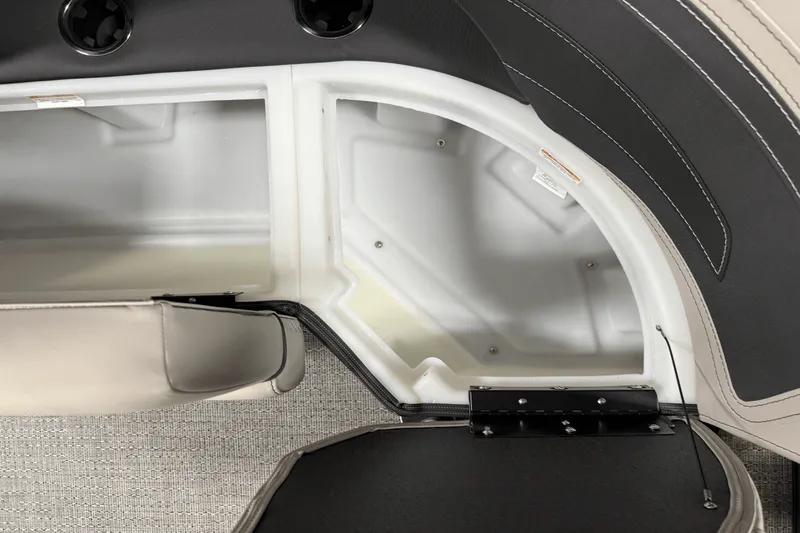 Slide: The Image of Barletta Cabrio 22 U 2026 - 78