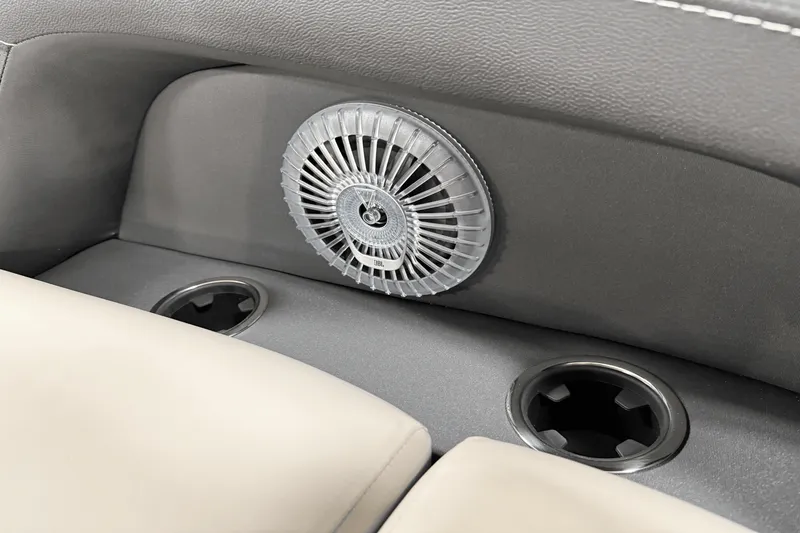 Slide: The Image of Barletta Cabrio 22 U 2026 - 79