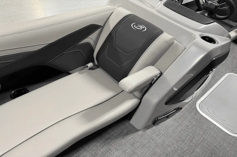 Slide: The Image of Barletta Cabrio 22 U 2026 - 81