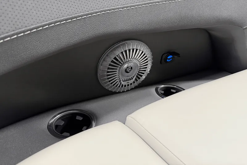 Slide: The Image of Barletta Cabrio 22 U 2026 - 86