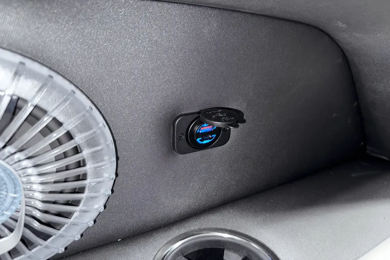 Slide: The Image of Barletta Cabrio 22 U 2026 - 87