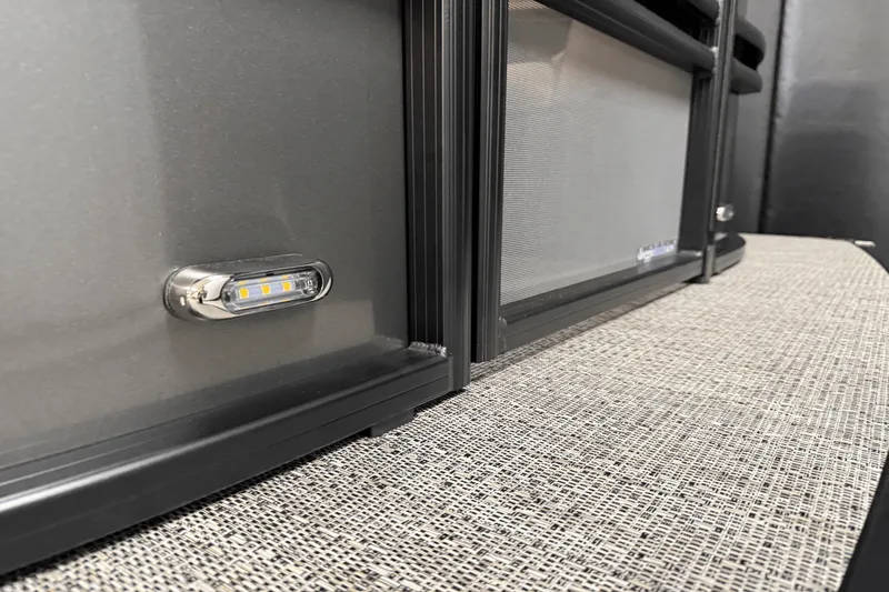 Slide: The Image of Barletta Cabrio 22 U 2026 - 90