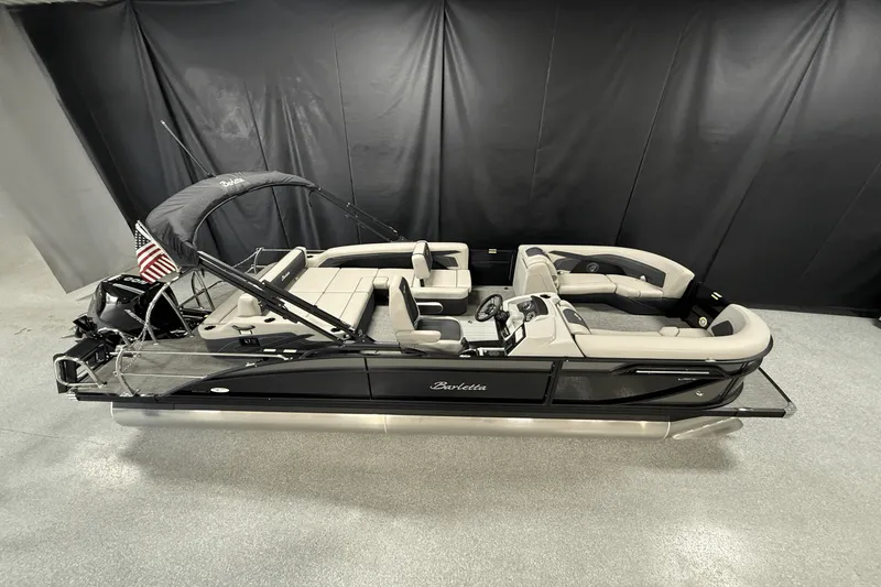 Slide: The Image of Barletta Cabrio 22 U 2026 - 2