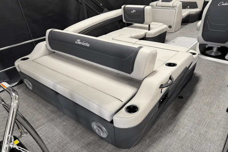 Slide: The Image of Barletta Cabrio 22 U 2026 - 21