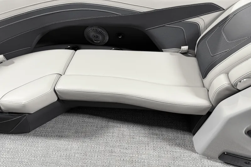 Slide: The Image of Barletta Cabrio 22 U 2026 - 83