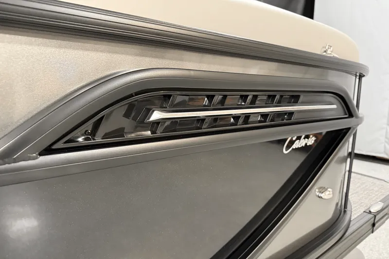 Slide: The Image of Barletta Cabrio 22 U 2026 - 95