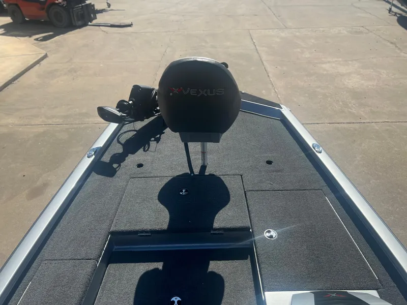 Slide: The Image of 2023 Vexus AVX 189c boat deck with seat and trolling motor. - 6