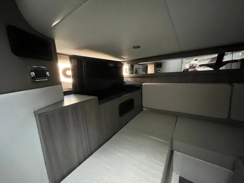 Slide: The Image of Sea Ray Sundancer 370 Outboard 2026 - 38