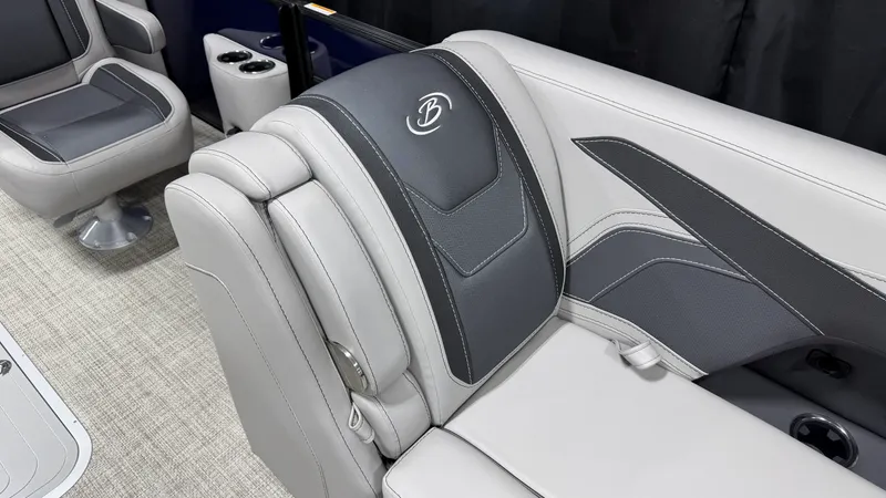 Slide: The Image of Barletta CABRIO22QC 2027 - 26
