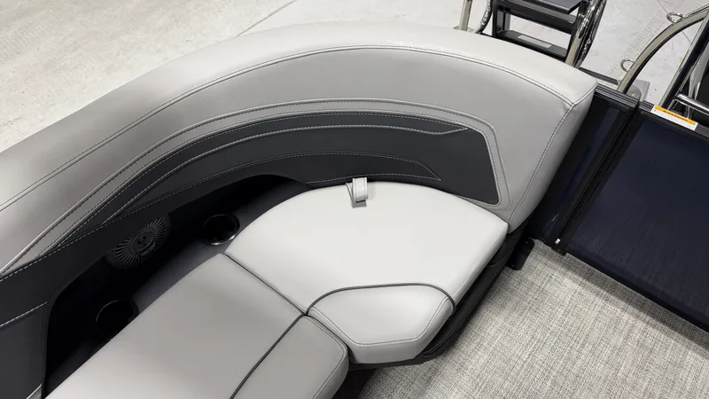Slide: The Image of Barletta CABRIO22QC 2027 - 64
