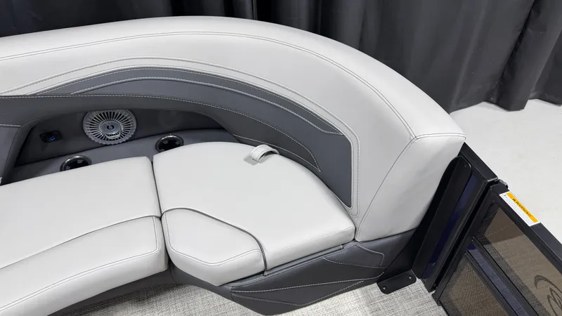 Slide: The Image of Barletta CABRIO22QC 2027 - 21