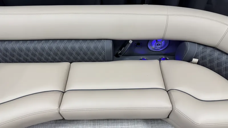 Slide: The Image of Barletta LUSSO25QCSS 2027 - 29
