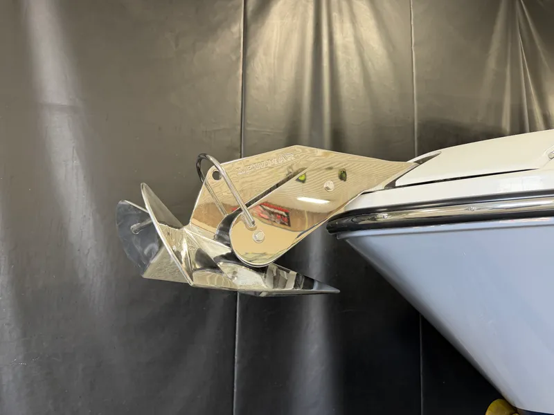 Slide: The Image of Sea Ray SLX 280 2026 - 117