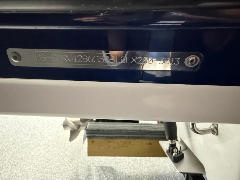 Slide: The Image of Sea Ray SLX 280 2026 - 118