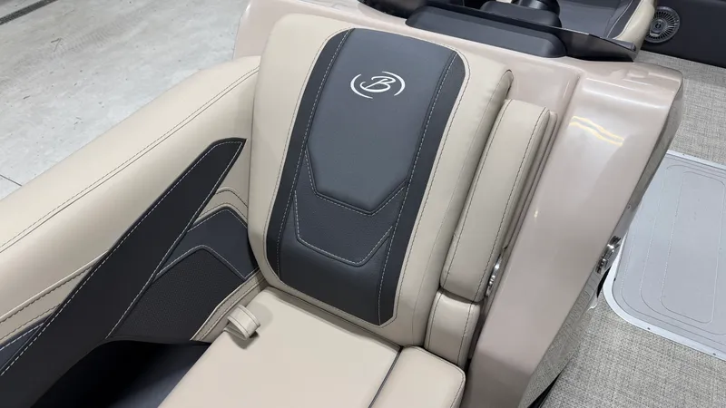 Slide: The Image of Barletta CABRIO22UC 2027 - 16