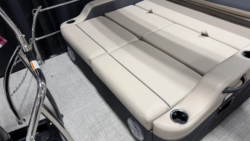 Slide: The Image of Barletta CABRIO22UC 2027 - 65