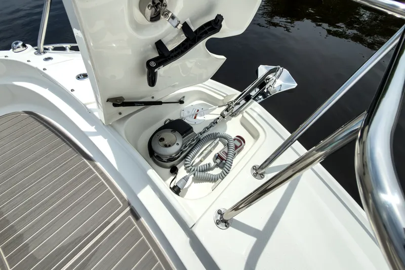 Slide: The Image of Sea Ray Sundancer 320 Outboard 2027 - 25