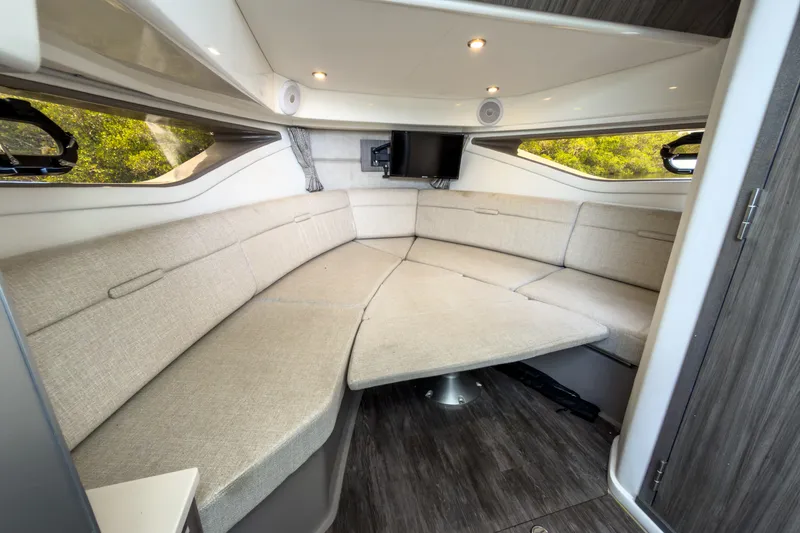 Slide: The Image of Sea Ray Sundancer 320 Outboard 2027 - 18