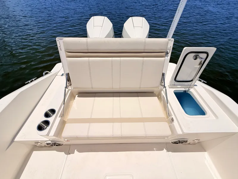 Slide: The Image of Boston Whaler 280 Dauntless 2027 - 24