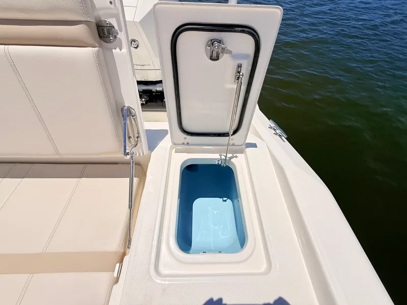 Slide: The Image of Boston Whaler 280 Dauntless 2027 - 25