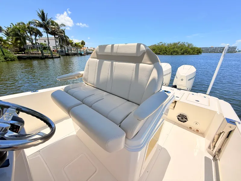 Slide: The Image of Boston Whaler 280 Dauntless 2027 - 37