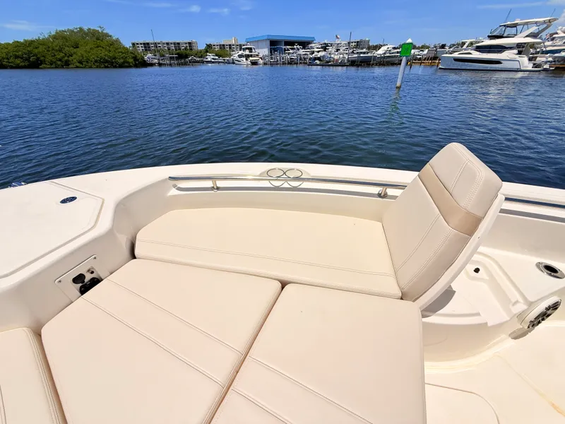 Slide: The Image of Boston Whaler 280 Dauntless 2027 - 51