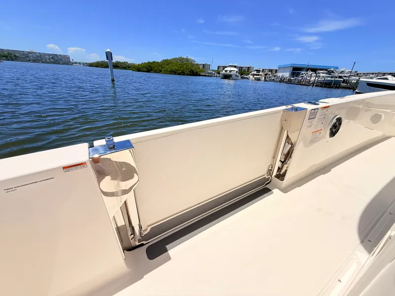 Slide: The Image of Boston Whaler 280 Dauntless 2027 - 33